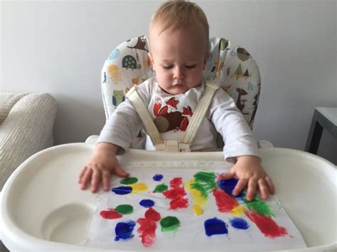 Baby Finger Painting - A Safe and Mess Free Way (Mummy to Dex) | Baby ...