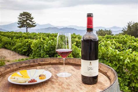 Mount Etna Wineries | Sicily Active