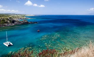 Honolua Bay Maui | Approx 10am. Light wind and scattered lig… | Flickr