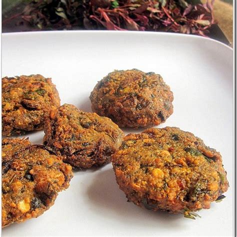 Keerai Vadai Recipe / Spinach Vada - Ponnanganni Keerai Recipes ...