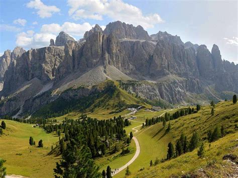 Discover where to go hiking in Northern Italy with this guide.