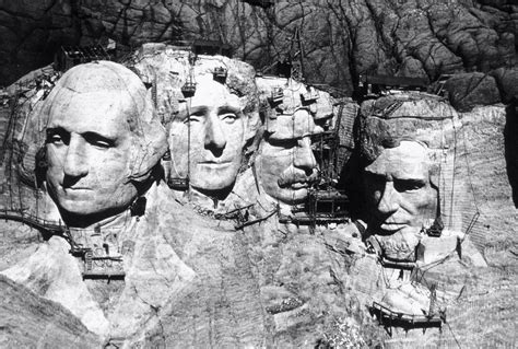 Construction of Mount Rushmore | Mount rushmore, Mont rushmore, History