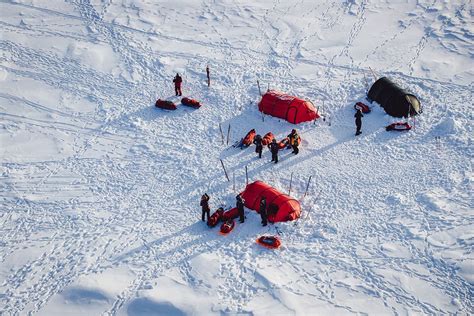 Women’s EuroArabian expedition arrives at the North Pole | Kaspersky ...