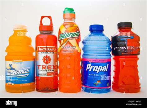 Electrolyte drinks propel powerade gatorade hi-res stock photography ...