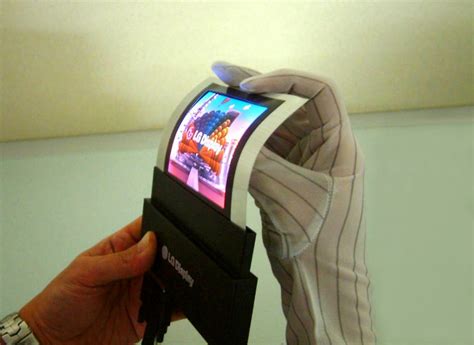 LG Ready To Produce Flexible OLED Displays for Smartphones! - Legit Reviews