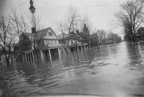 1913 Portsmouth Flood-Neighborhood Damage · Local History Digital Collection