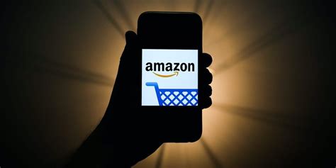 How to Use the Amazon App in Dark Mode on Your Phone