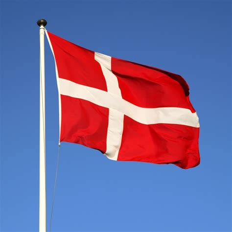 Dannebrog til flagstangflag til 3 meter flagstang, flaget er 75x100 cm