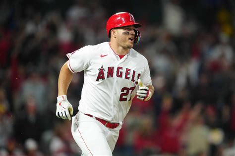 Mike Trout gives injury update - oggsync.com