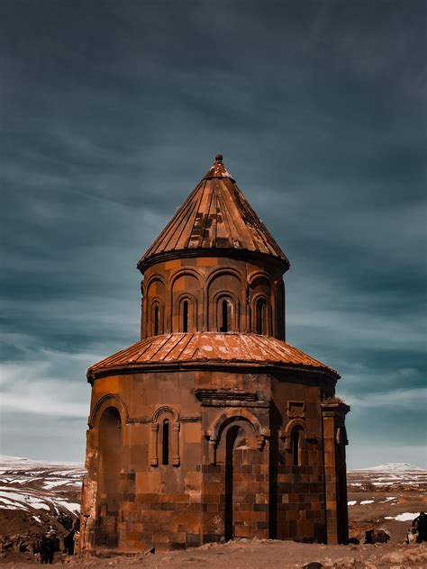 Old medieval church with brown walls · Free Stock Photo