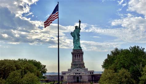 CLIMBING THE STATUE OF LIBERTY CROWN - Creative Travel Guide