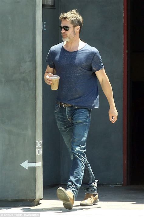 Brad Pitt out and about in L.A. 7/6 | Lipstick Alley