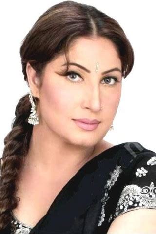 Saima Noor Movies & Drama List, Height, Age, Family, Net Worth