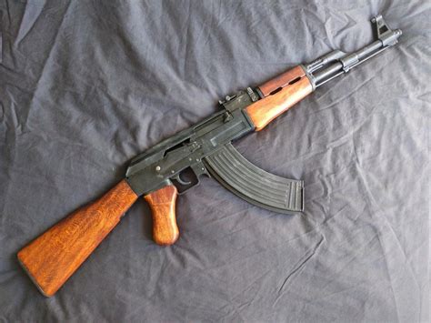 DENIX AK-47 METAL & HARDWOOD REPLICA NON-FIRING FULL STOCK MOVIE PROP ...