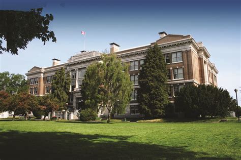 Victoria High School https://vichigh.sd61.bc.ca/ Victoria School ...