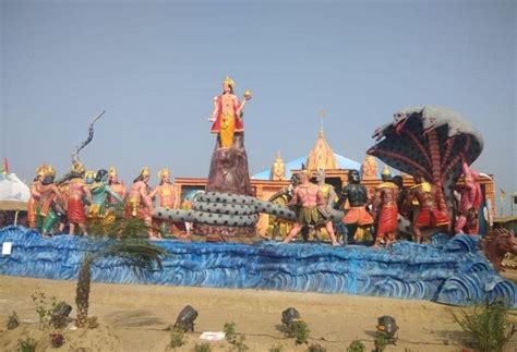 Replica of ‘samudra manthan’ adds grandeur to Kumbh - lucknow ...