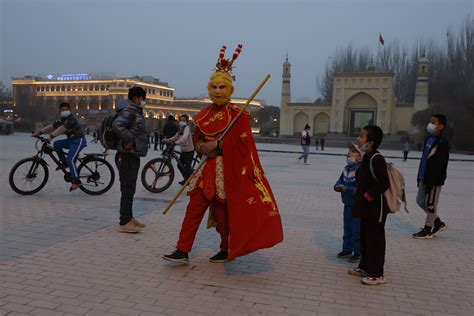 China relaxes grip on Uyghurs in Xinjiang, seeks tourism boost | Daily ...