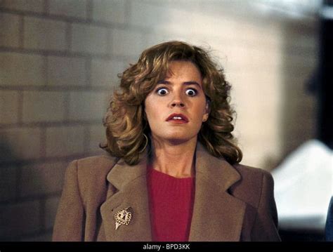 Elisabeth Shue as Chris Parker in 'Adventures in Babysitting' (1987) | Elisabeth shue, Actresses ...