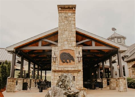 Yonah Mountain Vineyards shows off new outdoor Pavilion... | AccessWDUN.com