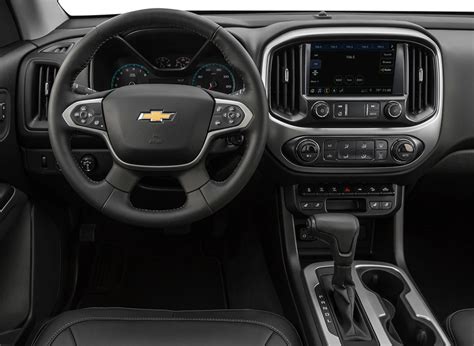 2020 Chevrolet Colorado review, photos & specs | CarMax