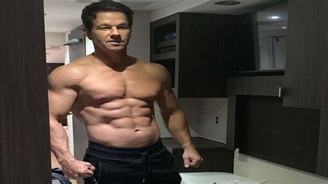 Mark Wahlberg Showed off His Jaw-Dropping Body Transformation in an Instagram Post - ArticleCity.com