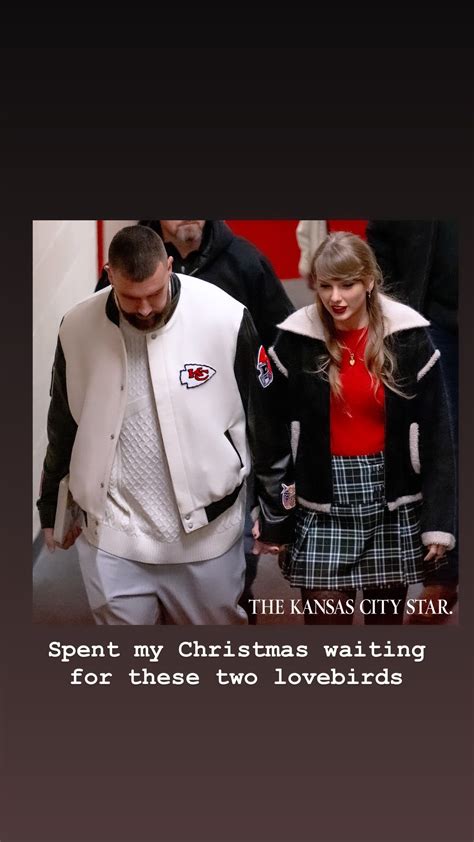 Taylor Swift loves up Travis Kelce after Chiefs loss, post-game image ...