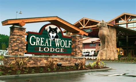 What to Know Before You Go to Great Wolf Lodge in the Poconos | Trips and Giggles