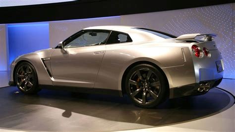 Nissan GT-R Officially Revealed | Motor1.com Photos