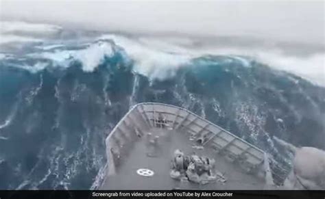 A Wave 8-Floor High, Largest Ever Recorded, Forms Near New Zealand