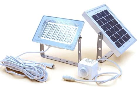 Solar Flood Lights Dusk to Dawn | Greenlytes Blog