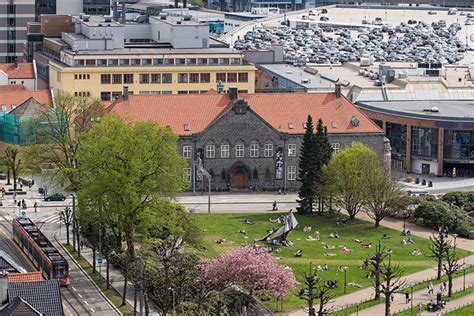 Bergen offentlige bibliotek – Store norske leksikon