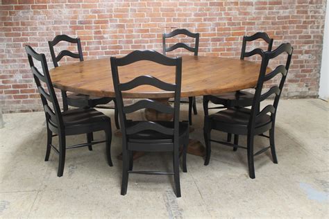 84 Round Dining Table Opens Spacious Hang Out Point – HomesFeed