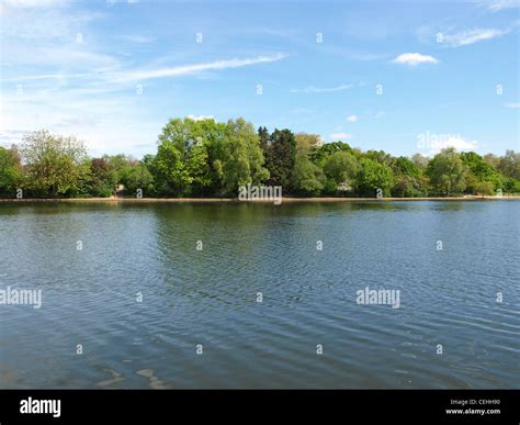 Serpentine lake river in Hyde Park, London, UK Stock Photo - Alamy