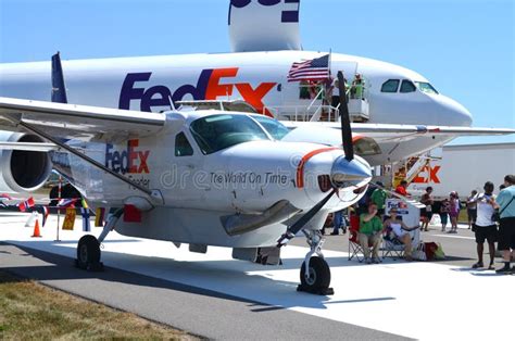 Fedex airplanes at airshow editorial image. Image of prop - 46615565