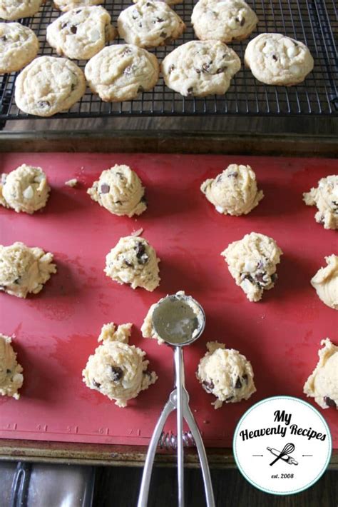 Chocolate Chip Cookies Perfect for a Bride and Groom - My Heavenly Recipes