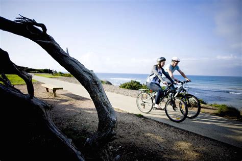 10 things to do in Torquay (while your husband surfs Bells Beach) • Eat Play Love Travel