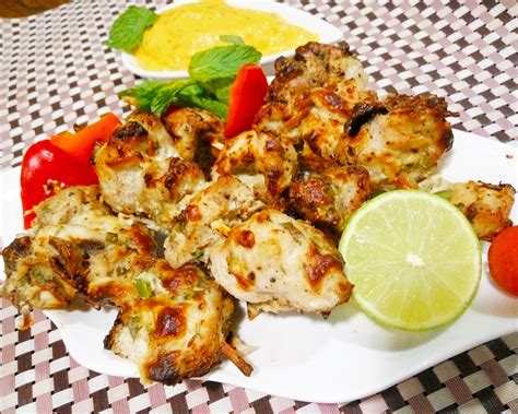 Malai Chicken Tikka Recipe | YummyKit.com