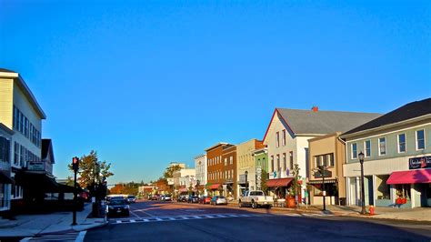 East Aurora: Charming Neighborhood in Upstate New York | Vidlers