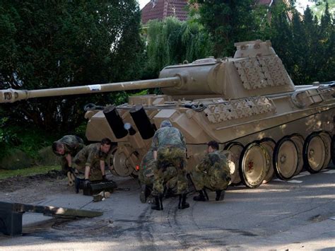 World War Two tank discovered in German man's basement | Europe | News | The Independent