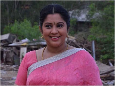 Vijayalakshmi Age, Height, Suicide, Husband, Family, Biography & More ...