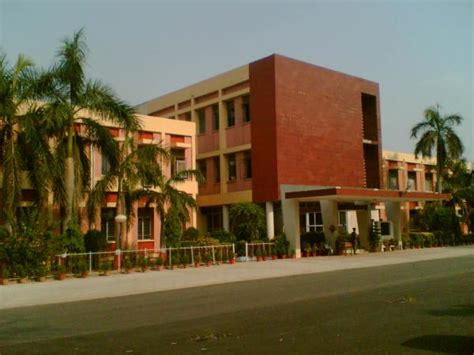 MNNIT Allahabad Campus - Prayagraj