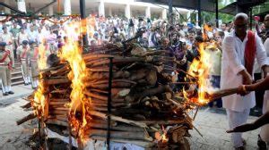 Hindu Funeral Cremation Guide: The Ceremony, Beliefs, Customs, & More