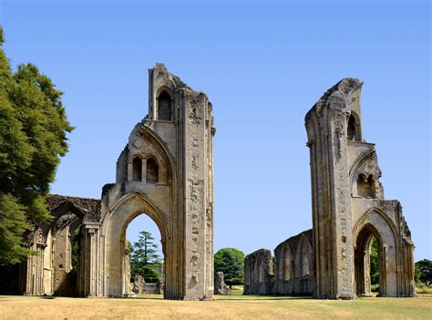 The historic ruins of Glastonbury Abbey | Go South West | Travel in South West England