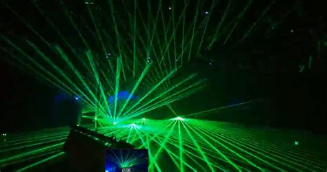 Full Color Lasers, Laser Rentals, Laser Light Shows, Laser Events | Array of Green Laser light Show