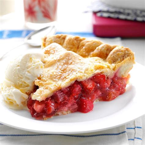 Winning Rhubarb-Strawberry Pie Recipe: How to Make It | Taste of Home