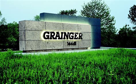 Grainger Headquarters :: Behance