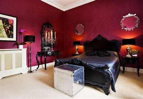 15 Gorgeous Gothic Bedroom Ideas | Home Design Lover