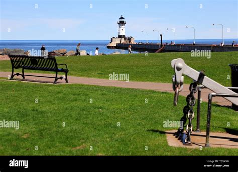 The view of North Pier Lighthouse of ship canal from Canal Park.Duluth ...