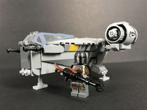 Mandalorian's Razor Crest Midi Version : r/lego