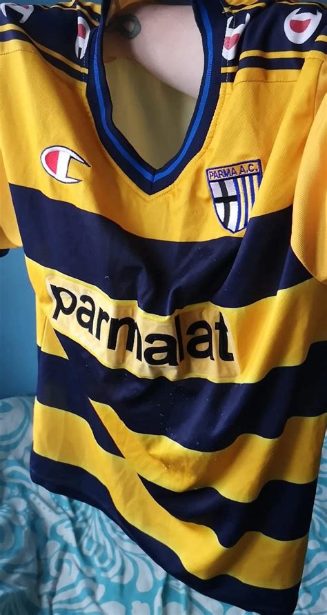 Anyone know what season this kit is from? : r/parmafc